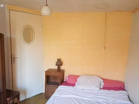 chambre meublee