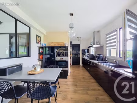 maison 6 pièces 107 m²