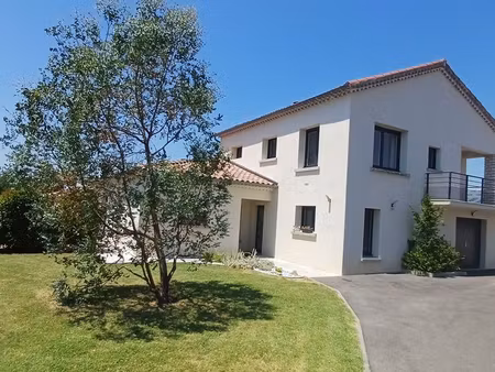 maison 6 pièces 180 m²
