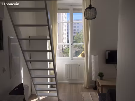 studio meublé secteur garibaldi-berthelot (7ème)
