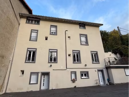 t2 durtol proche clermont ferrand refait à neuf meublé avec parking