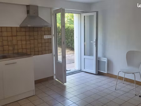 maison individuelle en rez de jardin  proche du grand leclerc de saintes