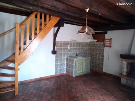 location appartement dans maison de village