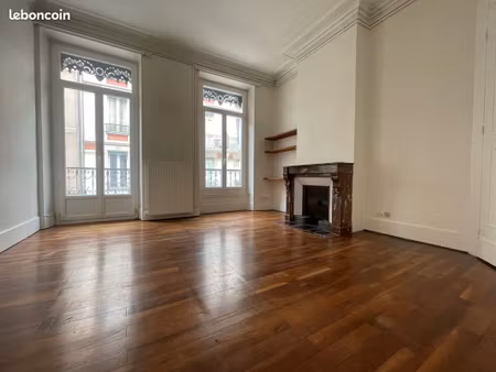 appartement 2 pièces 56 m²