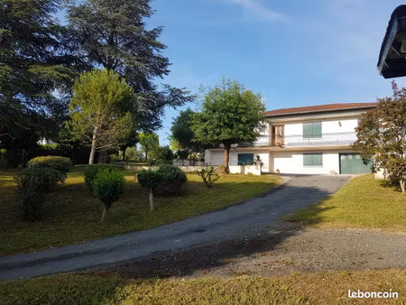 maison 7 pièces avec sous-sol et terrain divisible