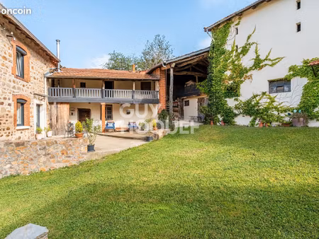 propriété 6 pièces 116 m²