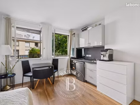 studio 1 pièce 22 m²