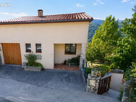maison (t3) avec jardin partagé