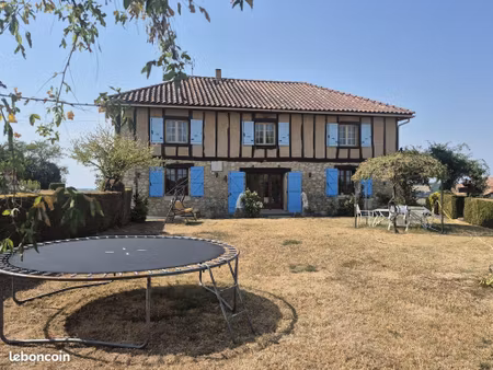 propriété 6 pièces 222 m²