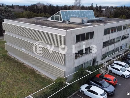 bureaux 234 m²