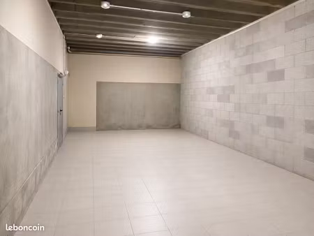 local 75 m² sain-bel