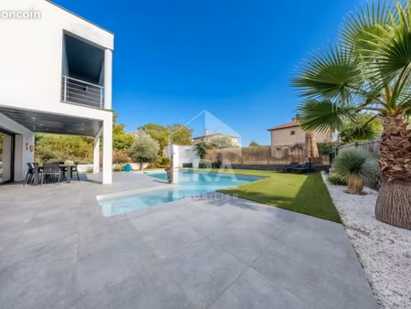 maison 6 pièces 158 m²
