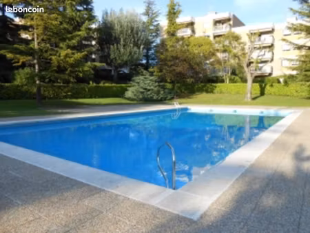 t2 terrasse parking piscine  quartier axium