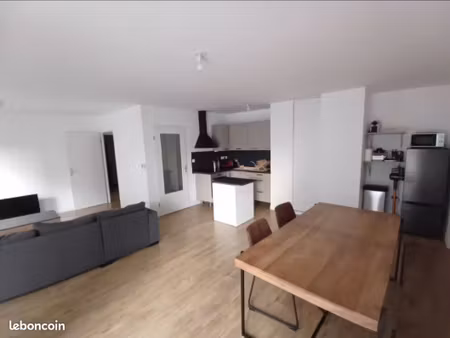 location appartement meublé 66 m² quartier jean baptsite lebas