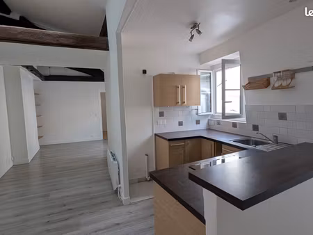 ?location f2 de 42m² / 56m² charmant au centre ville