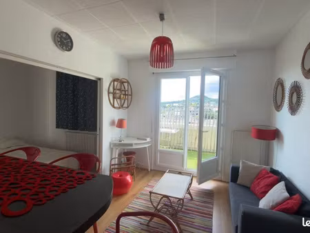 charmant appartement avec grande terrasse