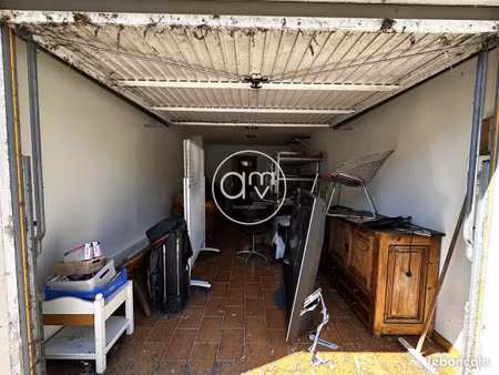 entrepôt 38 m² toulon