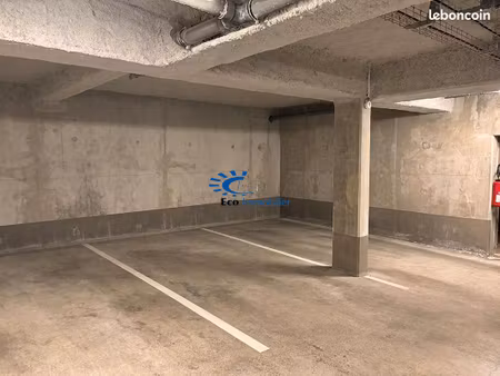 parking/box perigny