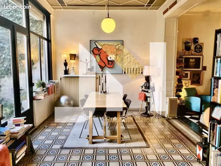 maison 9 pièces 243 m²
