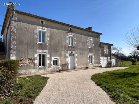 maison 400m2 avec 12 chambres