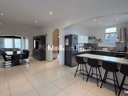 maison 5 pièces 160 m²