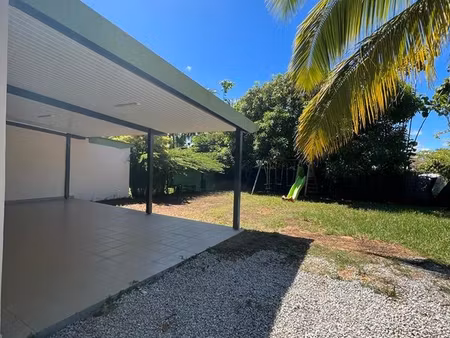 villa 4 pièces 140 m²