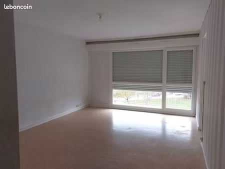 appartement t3 avec balcon