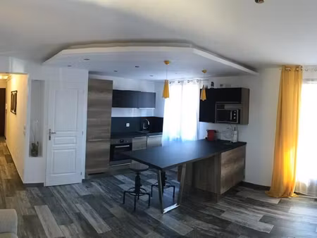 appartement t2 meublé refait à neuf avec clim
