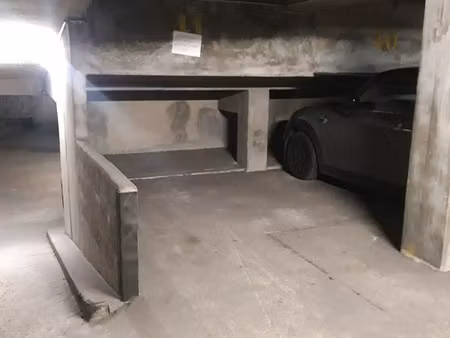 vends emplacement parking