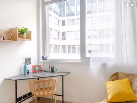 t2 30m²- ecla massy palaiseau