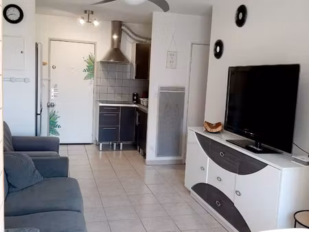 location temporaire à fréjus t2 de 30 m2  wifi et garage