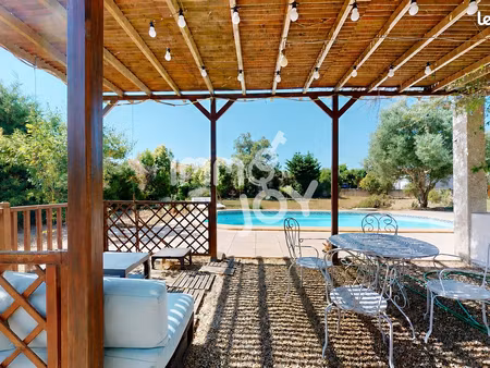 propriété 4 pièces 123 m²