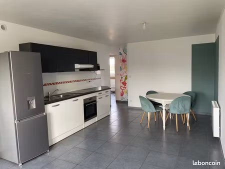 t3 64m2 bien situé
