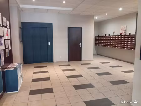 studio 1 pièce 18 m²
