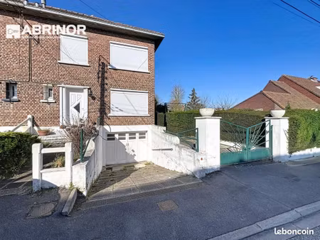 maison de ville 4 pièces 85 m²