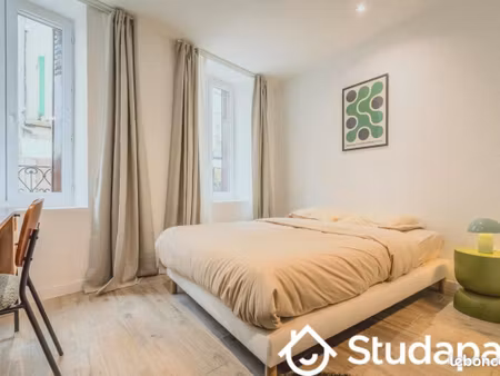 chambre 1 pièce 9 m²