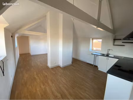 appartement 3 chambres centre du village