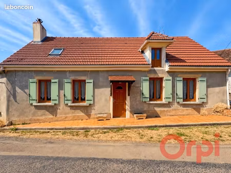 maison 3 pièces 100 m²