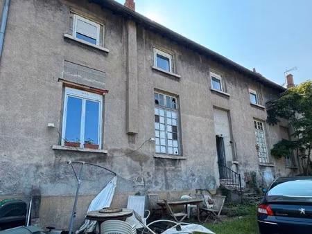 immeuble commercial 300m²