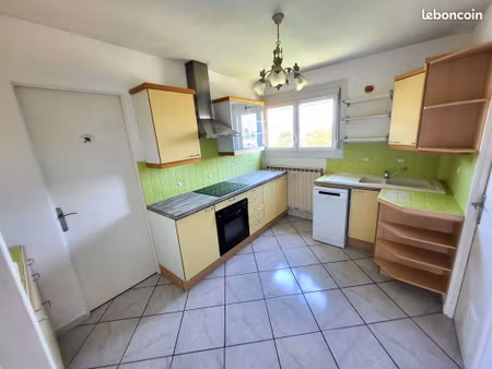 lumineux appartement 74m²  2 chambres