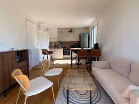 ile de nantes - place mangin - tram ligne 2 et 3 - fac - chu - appartement meublé entièrem