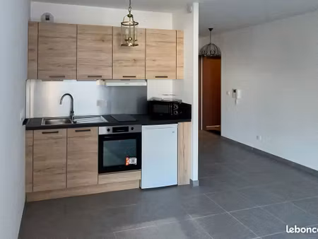 studio 28 m²  résidence de standing  quartier gare