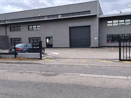 à louer – local professionnel / bureaux
