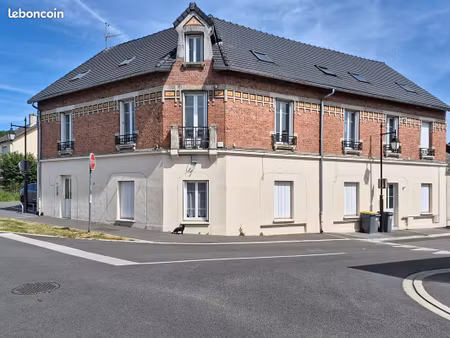 immeuble 16 pièces 358 m²