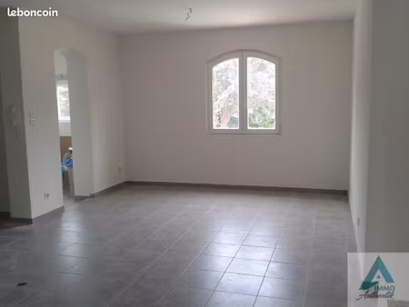 appartement 3 pièces 55 m²