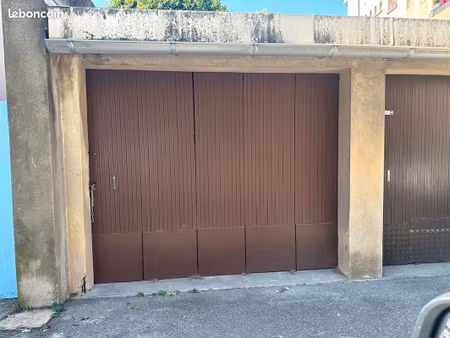 vente garage avignon