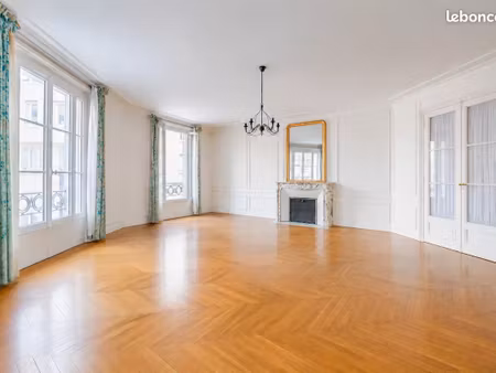 appartement 5 pièces 181 m²