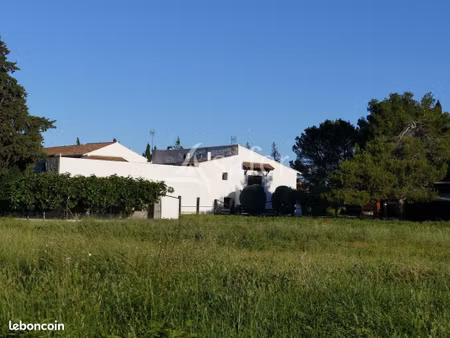 mas 265 m² beaucaire