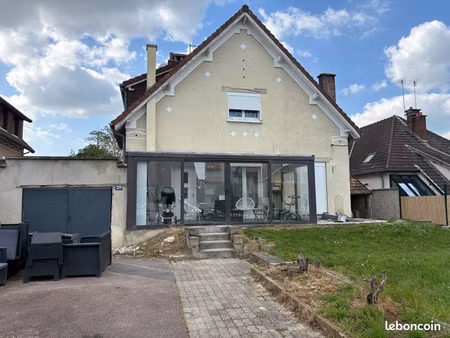 maison proche avenue de champagne