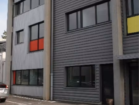 bureaux 81 m2 pringy promery